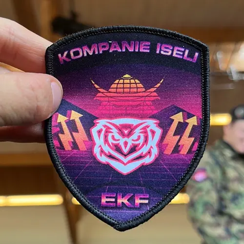 RS Badge Zug Badges und Zug Pullover bewertung das sagt : Super Preis-Leistungs-Verhältnis und sehr freundlicher, zuvorkommender Support. Bestellprozess ist schnell und einfach verlaufen!